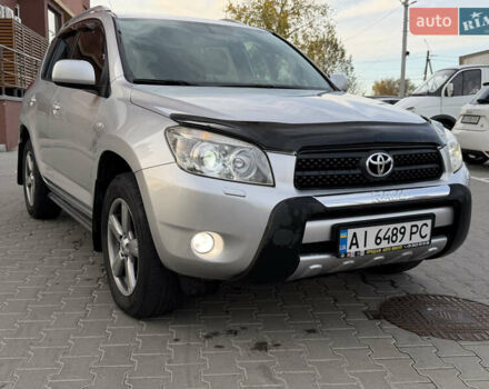 Сірий Тойота РАВ 4, об'ємом двигуна 2 л та пробігом 238 тис. км за 9999 $, фото 5 на Automoto.ua