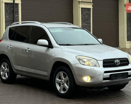Серый Тойота РАВ 4, объемом двигателя 2 л и пробегом 185 тыс. км за 9600 $, фото 7 на Automoto.ua