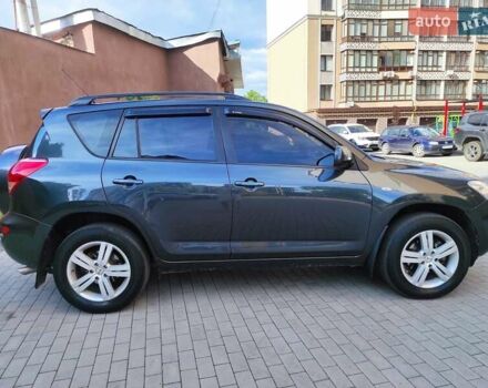 Сірий Тойота РАВ 4, об'ємом двигуна 2 л та пробігом 170 тис. км за 8699 $, фото 8 на Automoto.ua
