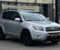 Тойота РАВ 4 2006 у Івано-Франківську на Automoto.ua Сірий Тойота РАВ 4, об'ємом двигуна 2.2 л та пробігом 190 тис. км за 9100 $, фото 1 на Automoto.ua