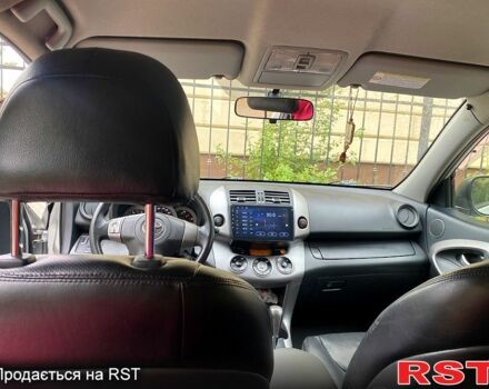 Серый Тойота РАВ 4, объемом двигателя 2 л и пробегом 136 тыс. км за 9900 $, фото 7 на Automoto.ua