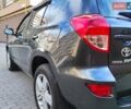 Сірий Тойота РАВ 4, об'ємом двигуна 2 л та пробігом 170 тис. км за 8699 $, фото 1 на Automoto.ua