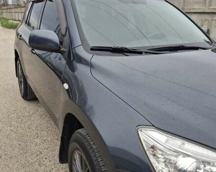 Серый Тойота РАВ 4, объемом двигателя 2 л и пробегом 225 тыс. км за 8500 $, фото 6 на Automoto.ua