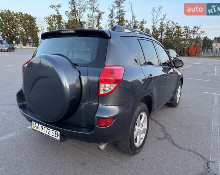 Серый Тойота РАВ 4, объемом двигателя 2 л и пробегом 260 тыс. км за 8700 $, фото 8 на Automoto.ua