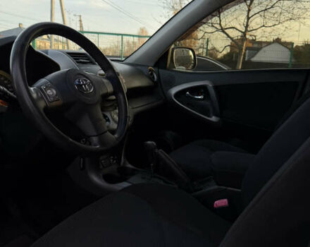 Сірий Тойота РАВ 4, об'ємом двигуна 2 л та пробігом 238 тис. км за 9999 $, фото 21 на Automoto.ua