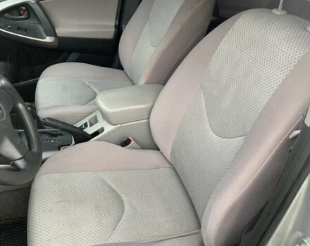 Серый Тойота РАВ 4, объемом двигателя 2.4 л и пробегом 290 тыс. км за 7495 $, фото 11 на Automoto.ua