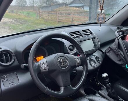 Серый Тойота РАВ 4, объемом двигателя 2.2 л и пробегом 240 тыс. км за 8000 $, фото 3 на Automoto.ua