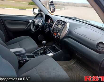Серый Тойота РАВ 4, объемом двигателя 2 л и пробегом 250 тыс. км за 4250 $, фото 8 на Automoto.ua