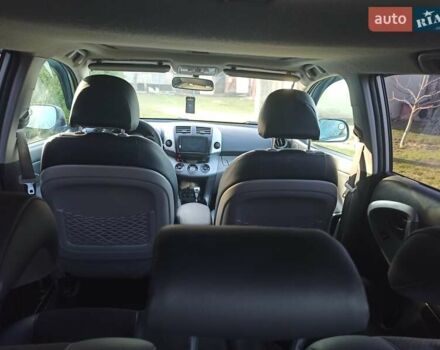 Серый Тойота РАВ 4, объемом двигателя 2.36 л и пробегом 177 тыс. км за 8500 $, фото 8 на Automoto.ua