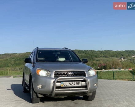 Серый Тойота РАВ 4, объемом двигателя 2.4 л и пробегом 290 тыс. км за 7495 $, фото 2 на Automoto.ua