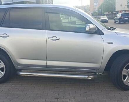 Серый Тойота РАВ 4, объемом двигателя 2.36 л и пробегом 213 тыс. км за 8500 $, фото 6 на Automoto.ua