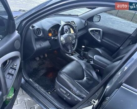 Сірий Тойота РАВ 4, об'ємом двигуна 2.23 л та пробігом 259 тис. км за 9240 $, фото 7 на Automoto.ua