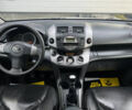 Тойота РАВ 4 2006 у Івано-Франківську на Automoto.ua Сірий Тойота РАВ 4, об'ємом двигуна 2.2 л та пробігом 190 тис. км за 9100 $, фото 16 на Automoto.ua