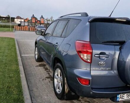 Сірий Тойота РАВ 4, об'ємом двигуна 2 л та пробігом 190 тис. км за 8999 $, фото 10 на Automoto.ua