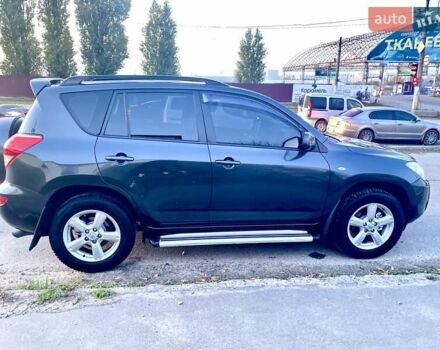 Серый Тойота РАВ 4, объемом двигателя 2 л и пробегом 174 тыс. км за 9600 $, фото 8 на Automoto.ua