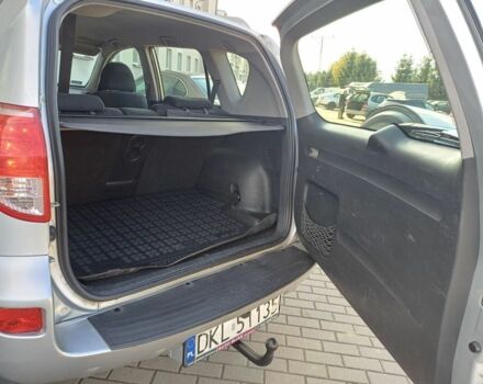 Сірий Тойота РАВ 4, об'ємом двигуна 2.2 л та пробігом 349 тис. км за 2400 $, фото 7 на Automoto.ua