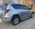 Серый Тойота РАВ 4, объемом двигателя 2 л и пробегом 301 тыс. км за 8800 $, фото 2 на Automoto.ua
