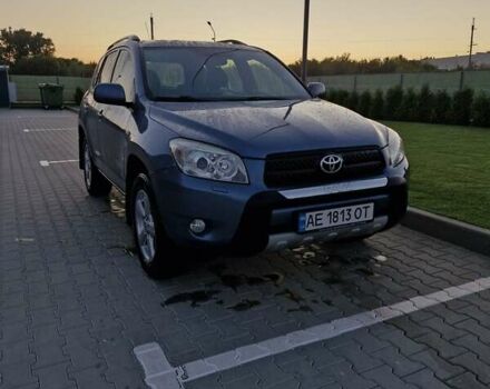 Сірий Тойота РАВ 4, об'ємом двигуна 2 л та пробігом 190 тис. км за 8999 $, фото 2 на Automoto.ua