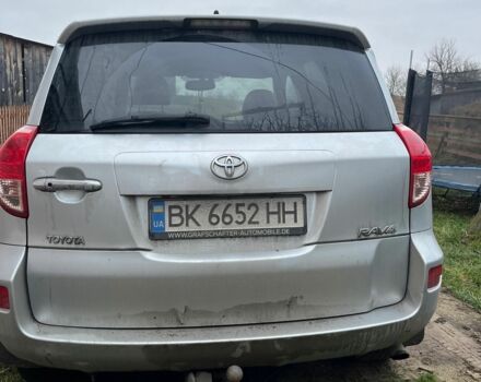 Серый Тойота РАВ 4, объемом двигателя 2.2 л и пробегом 240 тыс. км за 8000 $, фото 2 на Automoto.ua