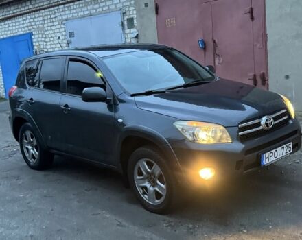 Сірий Тойота РАВ 4, об'ємом двигуна 2.2 л та пробігом 250 тис. км за 4350 $, фото 2 на Automoto.ua