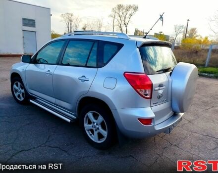 Серый Тойота РАВ 4, объемом двигателя 2 л и пробегом 196 тыс. км за 9100 $, фото 3 на Automoto.ua