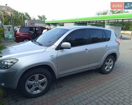 Серый Тойота РАВ 4, объемом двигателя 2.2 л и пробегом 257 тыс. км за 9000 $, фото 21 на Automoto.ua