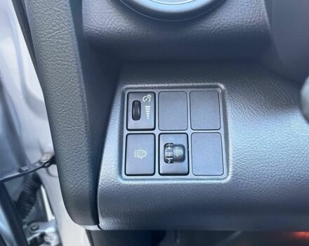 Сірий Тойота РАВ 4, об'ємом двигуна 2 л та пробігом 145 тис. км за 10500 $, фото 18 на Automoto.ua