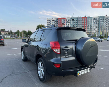 Серый Тойота РАВ 4, объемом двигателя 2 л и пробегом 260 тыс. км за 8900 $, фото 10 на Automoto.ua