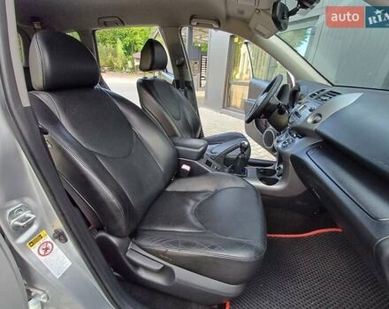 Серый Тойота РАВ 4, объемом двигателя 2.23 л и пробегом 209 тыс. км за 8500 $, фото 24 на Automoto.ua