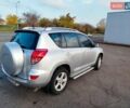 Сірий Тойота РАВ 4, об'ємом двигуна 2 л та пробігом 196 тис. км за 9100 $, фото 4 на Automoto.ua