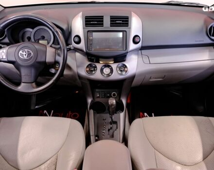 Серый Тойота РАВ 4, объемом двигателя 2.4 л и пробегом 164 тыс. км за 9900 $, фото 6 на Automoto.ua