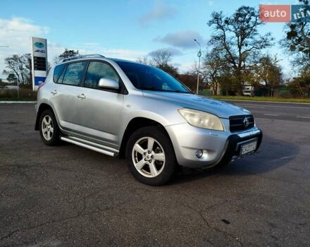 Сірий Тойота РАВ 4, об'ємом двигуна 2 л та пробігом 196 тис. км за 9100 $, фото 1 на Automoto.ua