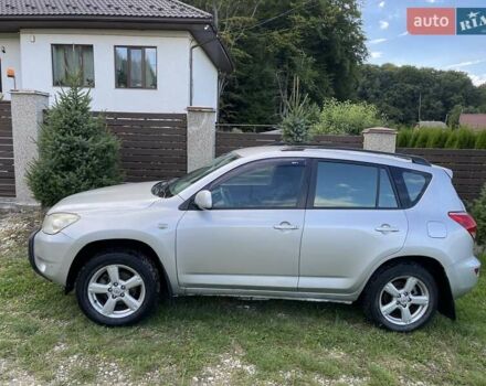 Серый Тойота РАВ 4, объемом двигателя 2.2 л и пробегом 264 тыс. км за 7500 $, фото 8 на Automoto.ua