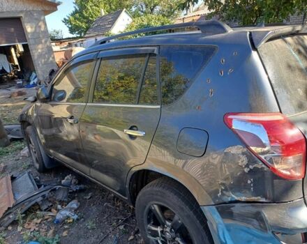 Сірий Тойота РАВ 4, об'ємом двигуна 0 л та пробігом 236 тис. км за 999 $, фото 2 на Automoto.ua