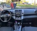 Сірий Тойота РАВ 4, об'ємом двигуна 2 л та пробігом 145 тис. км за 10500 $, фото 10 на Automoto.ua