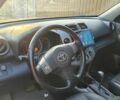 Сірий Тойота РАВ 4, об'ємом двигуна 2 л та пробігом 200 тис. км за 10494 $, фото 1 на Automoto.ua