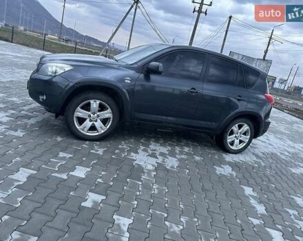 Сірий Тойота РАВ 4, об'ємом двигуна 2.23 л та пробігом 259 тис. км за 9240 $, фото 6 на Automoto.ua