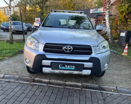 Сірий Тойота РАВ 4, об'ємом двигуна 2 л та пробігом 145 тис. км за 10500 $, фото 1 на Automoto.ua