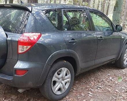 Сірий Тойота РАВ 4, об'ємом двигуна 0 л та пробігом 298 тис. км за 5500 $, фото 3 на Automoto.ua