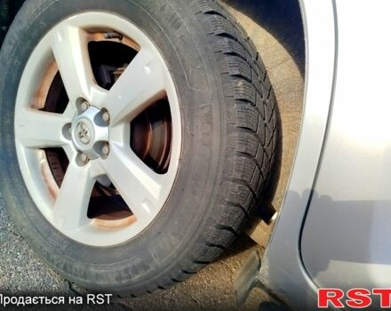 Серый Тойота РАВ 4, объемом двигателя 2 л и пробегом 196 тыс. км за 9100 $, фото 9 на Automoto.ua