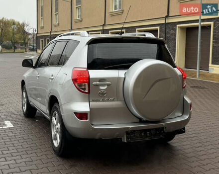 Серый Тойота РАВ 4, объемом двигателя 2 л и пробегом 185 тыс. км за 9600 $, фото 11 на Automoto.ua