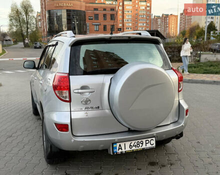 Сірий Тойота РАВ 4, об'ємом двигуна 2 л та пробігом 238 тис. км за 9999 $, фото 12 на Automoto.ua