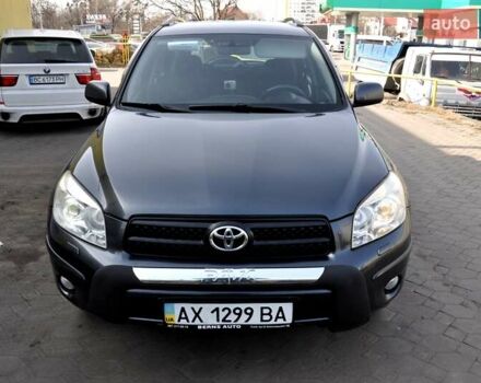 Сірий Тойота РАВ 4, об'ємом двигуна 2 л та пробігом 207 тис. км за 8300 $, фото 1 на Automoto.ua