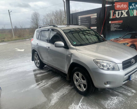 Сірий Тойота РАВ 4, об'ємом двигуна 2 л та пробігом 200 тис. км за 8300 $, фото 2 на Automoto.ua