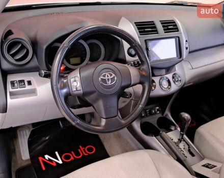 Сірий Тойота РАВ 4, об'ємом двигуна 2.36 л та пробігом 164 тис. км за 9900 $, фото 24 на Automoto.ua