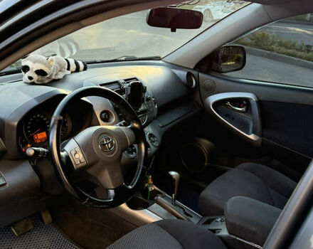 Серый Тойота РАВ 4, объемом двигателя 2 л и пробегом 149 тыс. км за 9500 $, фото 15 на Automoto.ua