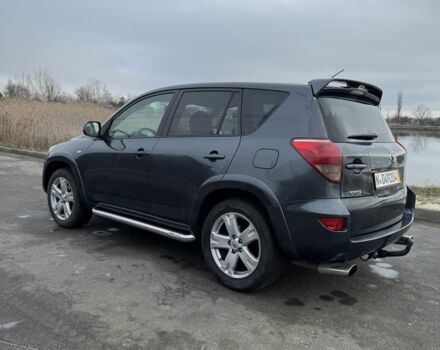 Сірий Тойота РАВ 4, об'ємом двигуна 2.2 л та пробігом 237 тис. км за 4900 $, фото 4 на Automoto.ua