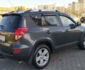 Серый Тойота РАВ 4, объемом двигателя 2.2 л и пробегом 255 тыс. км за 11500 $, фото 4 на Automoto.ua
