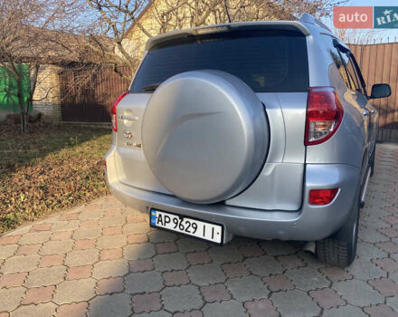 Серый Тойота РАВ 4, объемом двигателя 2 л и пробегом 301 тыс. км за 8800 $, фото 3 на Automoto.ua