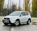 Серый Тойота РАВ 4, объемом двигателя 2 л и пробегом 226 тыс. км за 7999 $, фото 2 на Automoto.ua